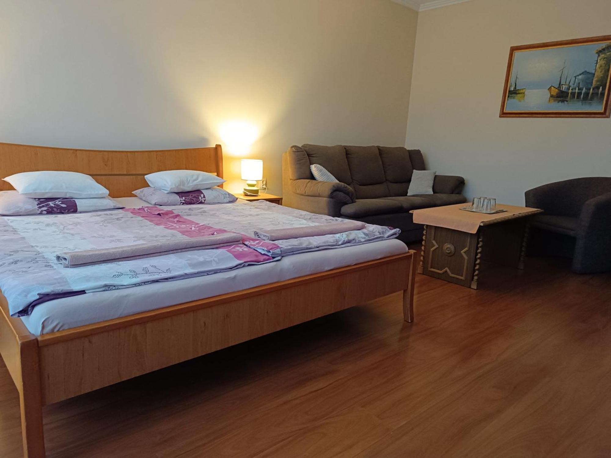 Szilvia Panzio B&B